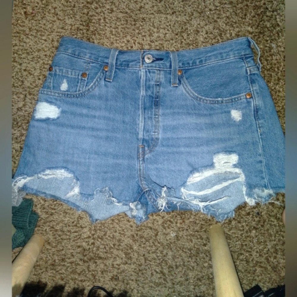 Levi 501 shorts new without tags